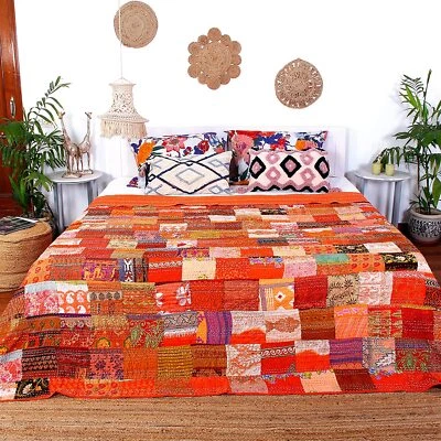 Indian handmade silk patchwork kantha quilt bohemian bedspread Blanket Throw - Image 1 of 4