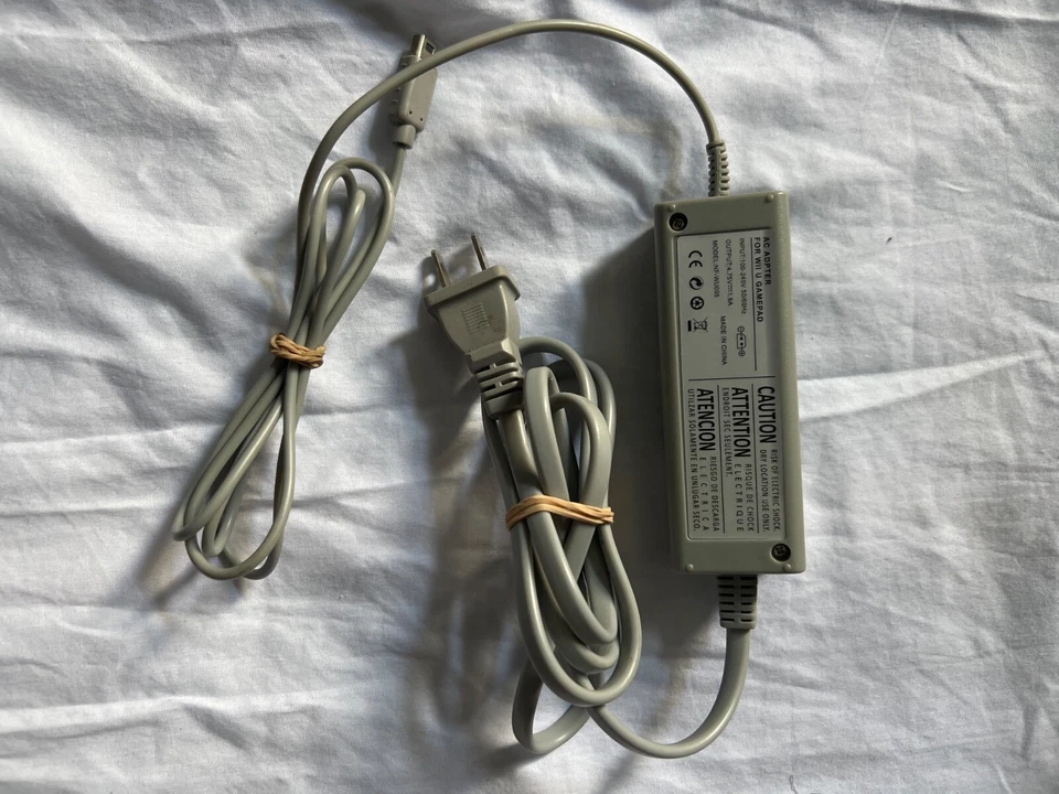 Genuine Nintendo Wii U OEM Gamepad Power Supply AC Adapter Charger WUP-011 - Image 1 of 1