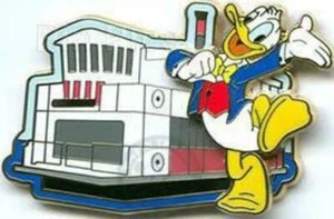 Disney Pin 45682 WDW Magical World of Transportation Pursuit Ferry Donald LE - Bild 1 von 1