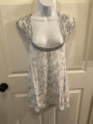 Camisón Free People con correa corta de encaje blanco/gris talla L nuevo con etiquetas  Foto 1 de 4