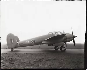 BRISTOL BRIGAND MX988 MANUFACTURERS PHOTO RAF ROYAL AIR FORCE - Picture 1 of 2