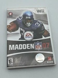 Fútbol americano Madden NFL 07 Nintendo Wii 2006 en caja videojuego completo probado - Imagen 1 de 5