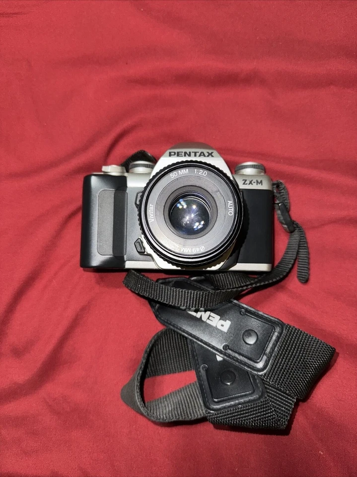 Pentax ZX-M 35mm SLR with Vivitar 50mm 1:2.0 Lens Shutter Issue - Image 1 of 3