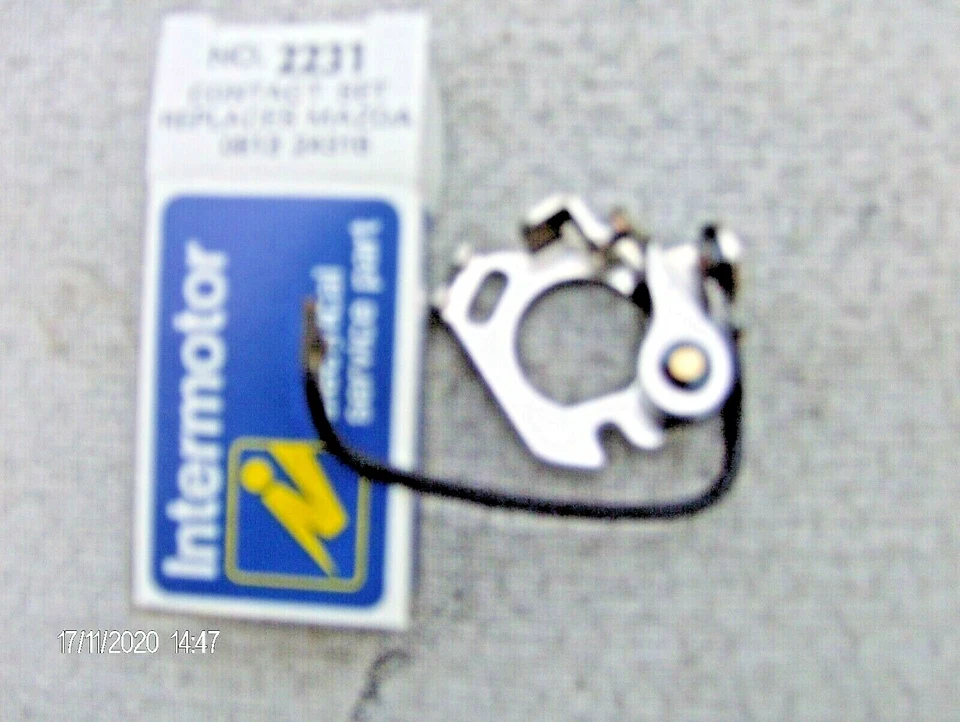 MAZDA RX2 DISTRIBUTOR POINTS - Image 1 of 1