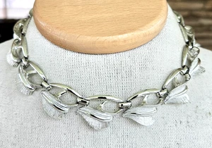 Vintage Stylized Leaf Silver Tone Panel Link Choker Necklace 16" Adjustable - Picture 1 of 6