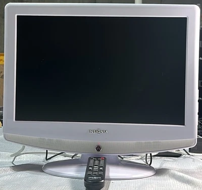 Insignia  NS-LCD19W-09  19"  720P HDMI TFT-LCD TV(White)W/Remote Retro-Gaming - Image 1 of 4