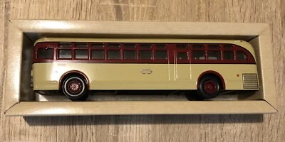 CORGI CLASSICS GENERAL MOTORS 4506 DSR VINTAGE BUSES USA Modellnummer 98603 - Bild 1 von 4