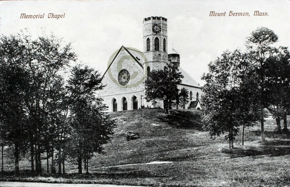 Capilla Conmemorativa © 1911 Northfield Mount Hermon School, Gill, Massachusetts, EE. UU. Foto 1 de 1