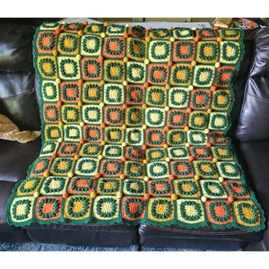 BOLAS ABRANNY SQUARE AFGANAS 4' X 6' ganchillo coloridas borde festoneado REGALO - Imagen 1 de 11