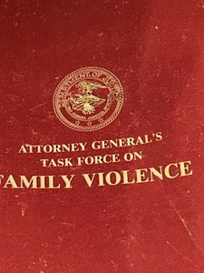 Attorney General’s Task Force On Family Violence Chief William L. Hart Chairman - Bild 1 von 2