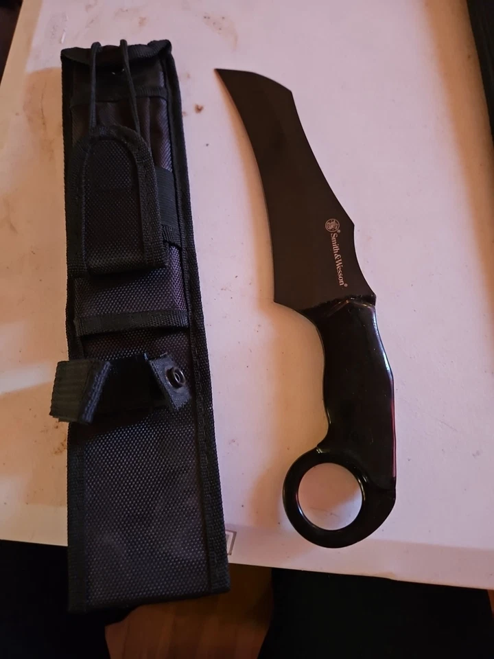 Cuchillo Smith & Wesson Hoja Fija Karambit con Funda - Hoja Táctica Curvada Foto 1 de 1