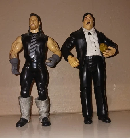 WWE The Undertaker & Paul Bearer Jakks Classic Limited Edition MINT Figures Cover