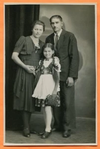 Furstenwald, Germany, Portrait of a Family, ID'd, 1939 Real Photo Postcard - Picture 1 of 3