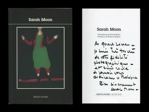 Sarah Moon - French photographer - Photo poche - Rare signed French edition - Imagen 1 de 4