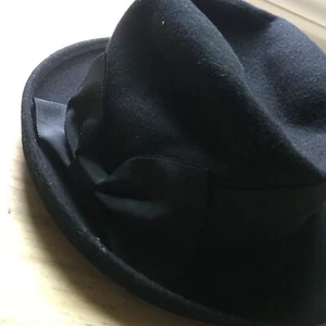 Vintage Women's Bollman Hat 100% Wool Felt Black w/ Bowknot Ribbon Made in USA - Picture 1 of 5