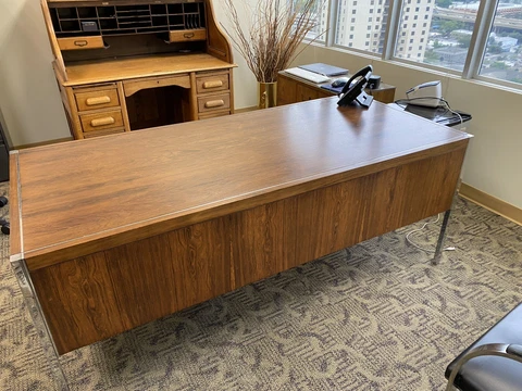 vintage Knoll Richard Schultz 6ft Rosewood Office Desk Cover