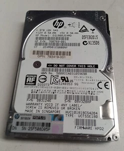 HPE 768789-001 1.8TB 10K SAS EG1800JEHMD 2.5" Hard Drive HGST HUC101818CS4204 - Afbeelding 1 van 2