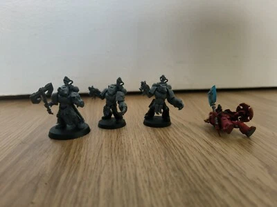 Warhammer Figures - Job Lot - Space Wolves? - X4 - Image 1 of 4