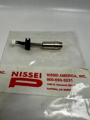 Cables adaptadores Nissei America (lote de 2) NUEVOS 4 enchufes F x 8P F redondos envío rápido Foto 1 de 4