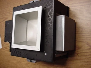 Kurt Versen Recessed Square Dimmable LED Luminaire XSM8030-1000 lumens 120-277v - Picture 1 of 6