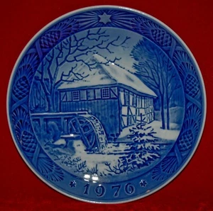 Plato de porcelana vintage Royal Copenhagen Vibak Water Mill 1976 - Imagen 1 de 2