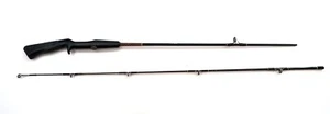 SHAKESPEARE UGLY STIK Casting Rod 2 Piece 5 1/2' Medium Action Bass - Picture 1 of 6