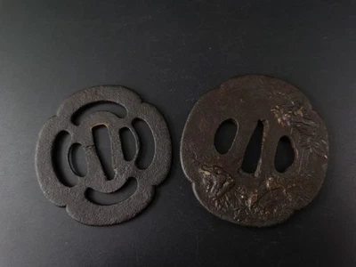 Tsuba japonesa de dois ferros para Wakziashi oferta especial período Edo antigo A272 - Imagem 1 de 4