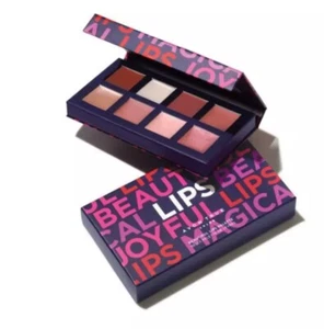 AVON TRUE COLOR BEAUTIFUL 8 COLOR LIP PALETTE - NEW IN BOX!!!! - Picture 1 of 1