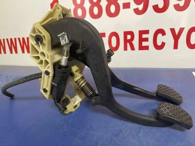 Pedal freno bmw 650i 10 Foto 1 de 4