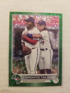 2022 Topps Series 2 Toronto Talent Guerrero /Bo Bichette #381 Green Foil 170/499 - Bild 1 von 2