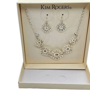 Kim Rogers Necklace & Earring Set in Gift Box New Silver Tone Medallion Floral - Picture 1 of 13