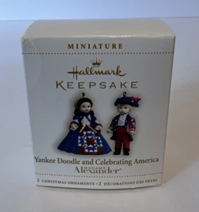 2006 Yankee Doodle And Celebrating America Hallmark Miniature Ornament NIB - Picture 1 of 2