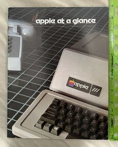 Vintage 1979 Apple Computers At a Glance Brochure Catalog Products - Picture 1 of 4
