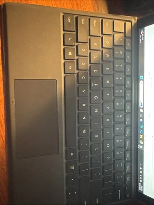 Microsoft V8Q-00001 Surface Pro 7+ 12.3" QHD Pantalla Táctil i5-1135G7 2.4GHz Intel  Foto 1 de 4