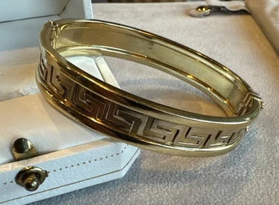 14K Yellow Gold Greek Key Hinged Bangle Bracelet Vintage Designer 21.9g - Image 1 of 4