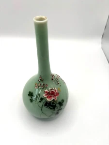 Handbemalte grüne chinesische Famille Rose Seladon Stil Flasche Knospe Vase Sammlerstück - Bild 1 von 5