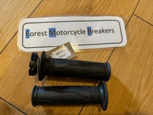 YAMAHA YZF R3 2015 - THROTTLE TUBE GRIPS - Picture 1 of 4