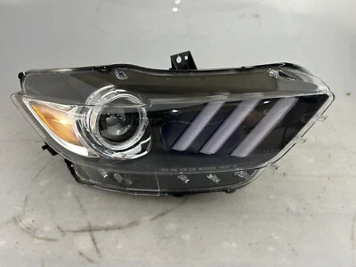 OEM | 2015-2017 Ford Mustang LED Headlight (Right,Passenger) Foto 1 de 4