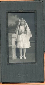 Virginia, MN, Erstkommunionporträt eines Mädchens, von Turnquist, um 1910er Jahre - Bild 1 von 2