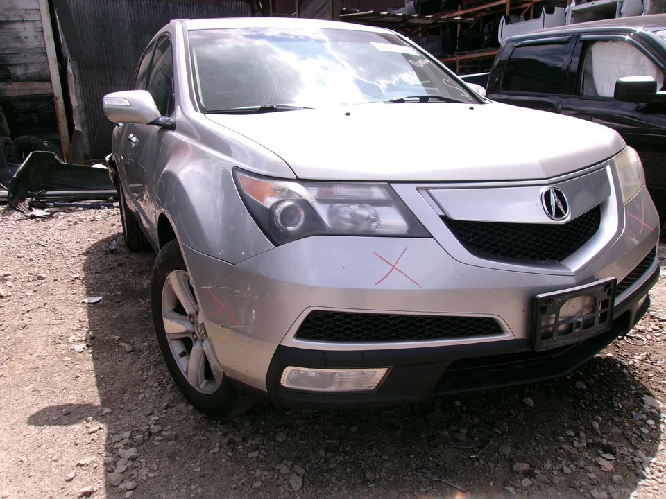 Used Upper Air Cleaner Assembly fits: 2011 Acura Mdx 3.7L 6 cylinder upper Upper - Image 1 of 4