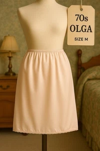 Vintage 70s Olga Half Slip M Blush Beige Nylon Narrow Lace Hem Lingerie 1235 - Picture 1 of 6