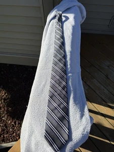 Brooks Brothers 100% Silk Gray With Blue & White Stripes Repp Tie Made In USA - Picture 1 of 5