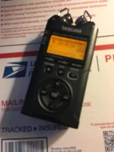 Tascam DR-40 PCM Four-Track Digital Audio Recorder and USB Audio Interface Black - Picture 1 of 6