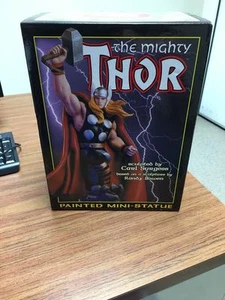 BOWEN DESIGNS The Mighty THOR Mini STATUE MIB! 4750/5500 - Picture 1 of 3