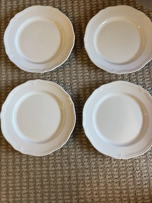 Ikea 17208 Sweden Set Of 4 White Scalloped Dinner Plates 11 1/4" — 第 1/4 张图片