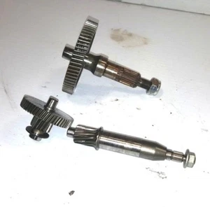 PERNO RUOTA + INGRANAGGI TRASMISSIONE APRILIA SCARABEO 50 DITECH 2001 > 2004 - Imagen 1 de 4