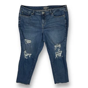Torrid Boyfriend Crop Jeans Sz 22 Distressed Frayed Hem Stretch Ripped - Picture 1 of 12
