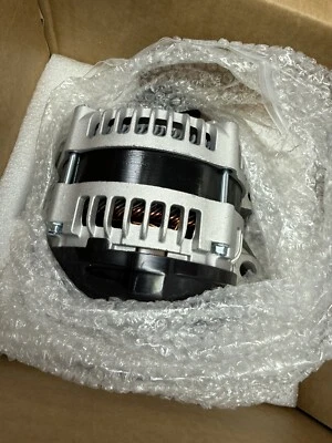 Восстановленный генератор переменного тока Suzuki XL-7 V6 3,6 л 2007-2008-2009 - Изображение 1 из 2