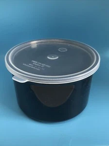 Carlisle 031603: 1,5 Qt. Crock clásico con tapa, negro - Imagen 1 de 2