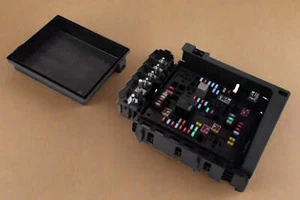 For 2022-2024 Chevrolet Camaro 2.0 or 3.6 Underhood Fuse Junction Box OEM - Picture 1 of 1